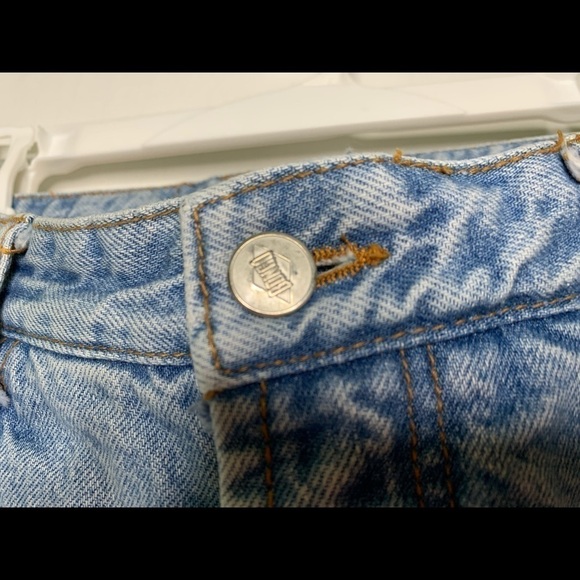 Vintage 90s authentic distressed BONGO denim frayed studded shorts size 7 - Picture 5 of 7